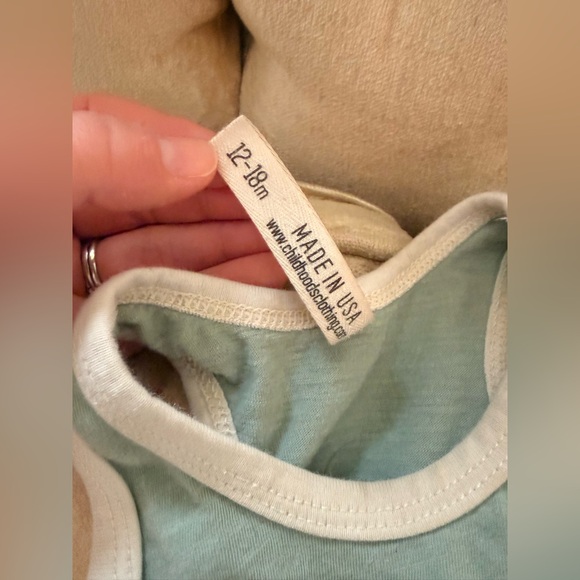 Childhoods set - Picture 2 of 2